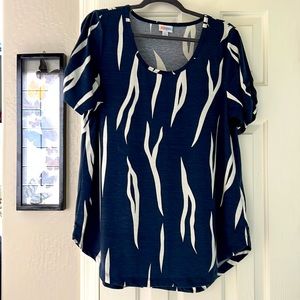 LuLaRoe T Shirt